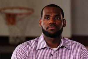 NBA篮网vs雄鹿