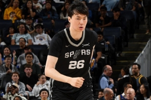 极速NBA凯尔特人vs猛龙_极速NBA凯尔特人vs猛龙在线观看_免费看直播
